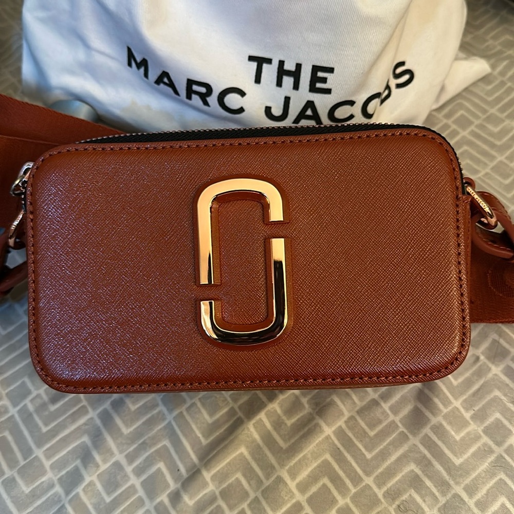 Marc Jacob’s Snapshot Copper color